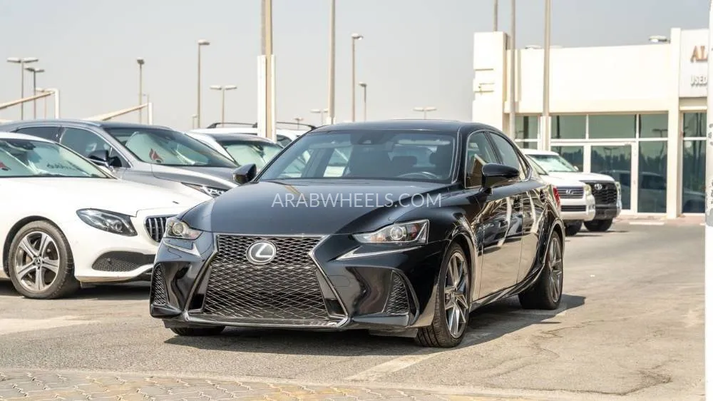 Lexus IS 2017 for Sale in Dubai Image-3