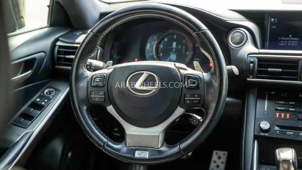 Lexus IS 2017 for Sale in Dubai Image-5