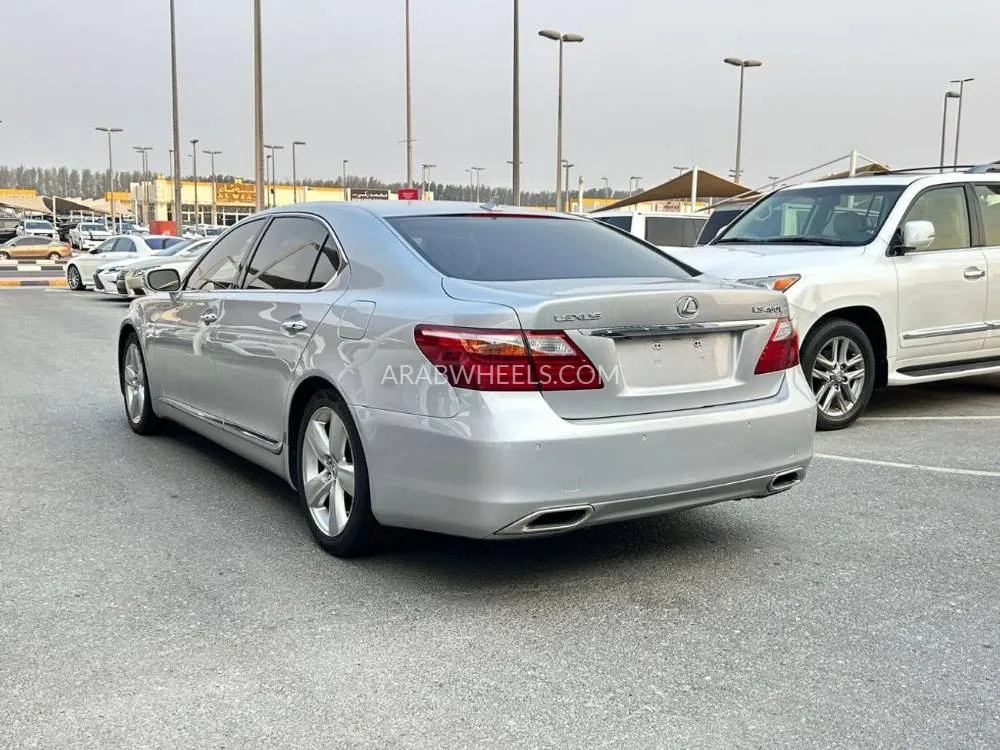 Lexus LS 2010 for Sale in Dubai Image-2