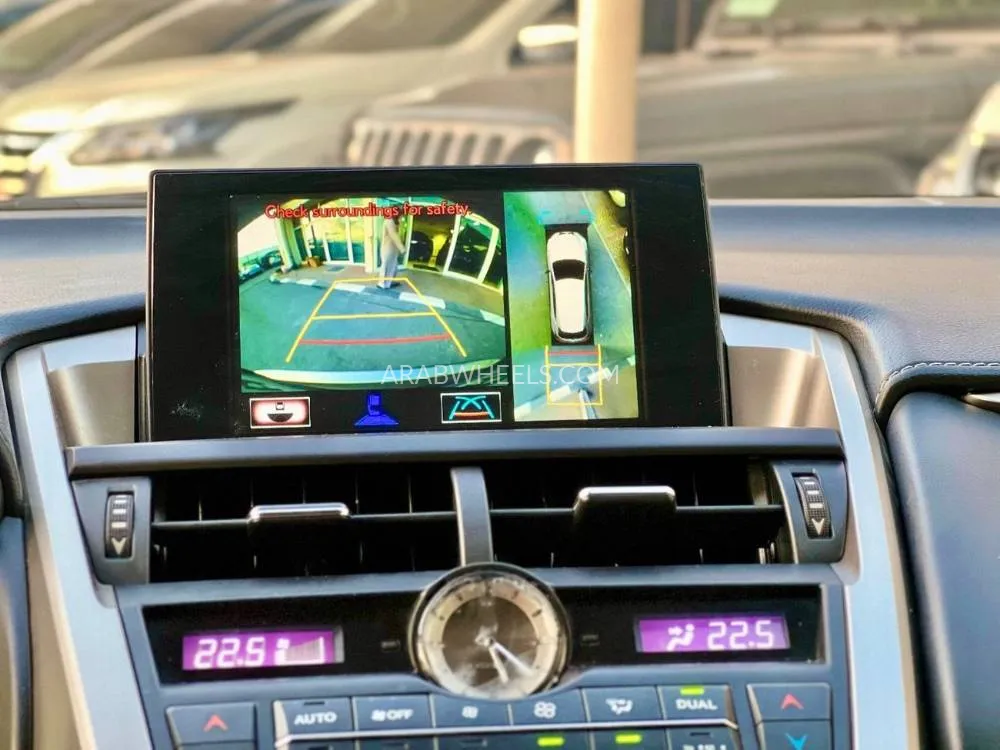 لكزس NX 2015 for Sale in الشارقة Image-5