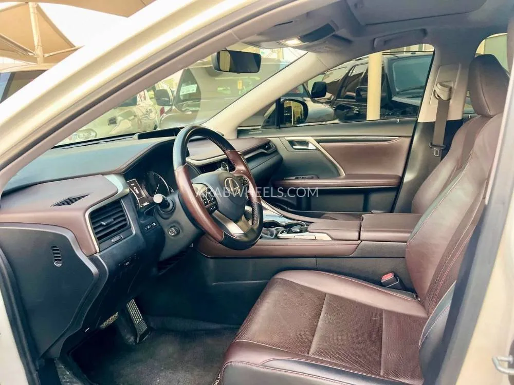 Lexus RX 2018 for Sale in Sharjah Image-7