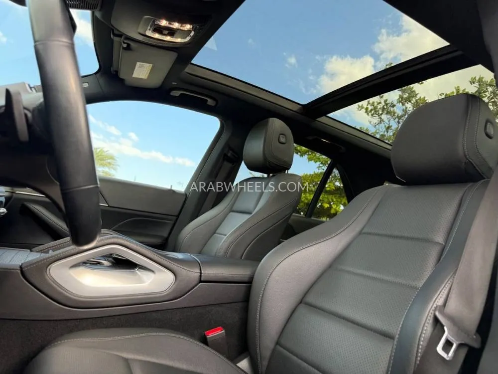 Mercedes Benz GLE Class 2022 for Sale in Dubai Image-8