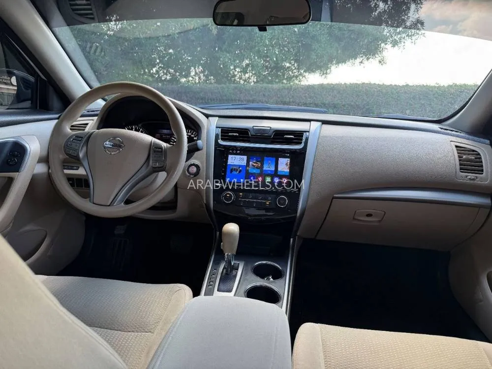 Nissan Altima 2016 for Sale in Sharjah Image-17