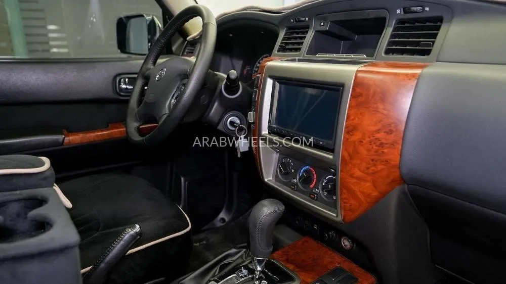 Nissan Patrol 2023 for Sale in Sharjah Image-12
