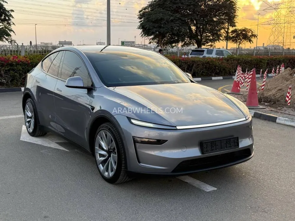 تسلا Y موديل  2025 for Sale in دبي Image-3