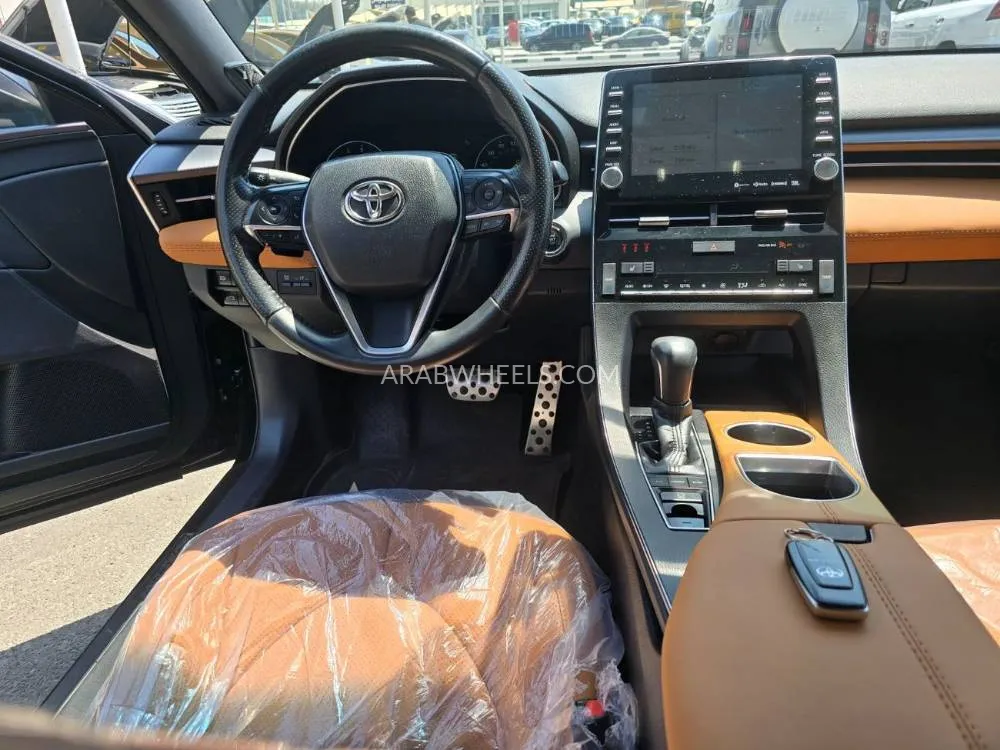 Toyota Avalon 2019 for Sale in Dubai Image-8
