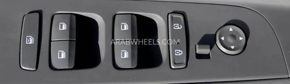 Hyundai Elantra 2022 for Sale in Sharjah Image-18