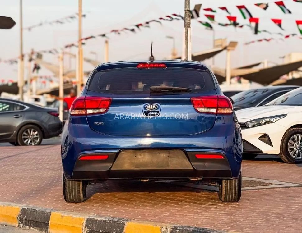 Kia Rio 2020 for Sale in Sharjah Image-4