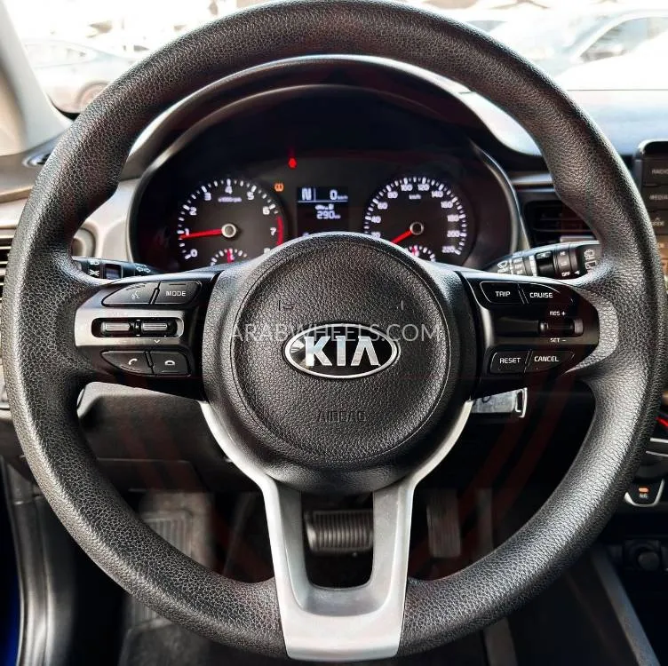 Kia Rio 2020 for Sale in Sharjah Image-11