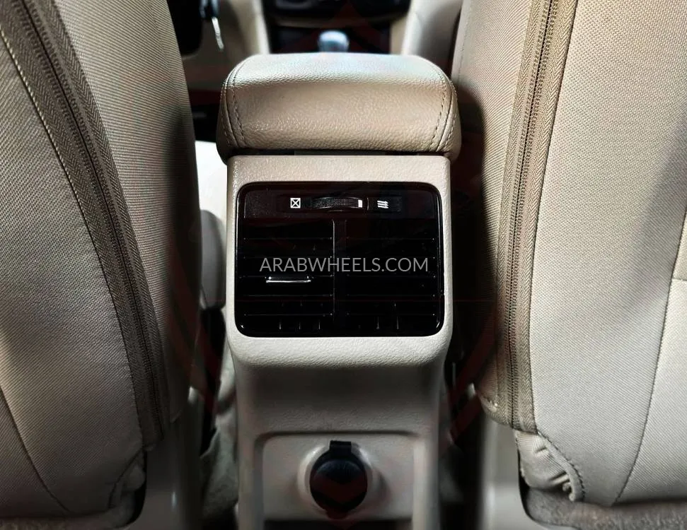 Suzuki Ciaz 2023 for Sale in Sharjah Image-10