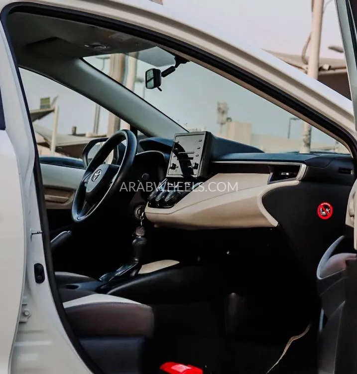 Toyota Corolla 2021 for Sale in Sharjah Image-10
