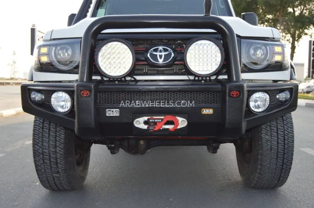 Toyota Land Cruiser 70 Series 2022 for Sale in Dubai Image-9