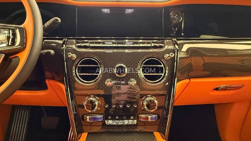Rolls Royce Cullinan 2025 for Sale in Dubai Image-6