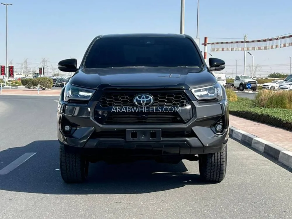 Toyota Hilux 2022 for Sale in Dubai Image-2