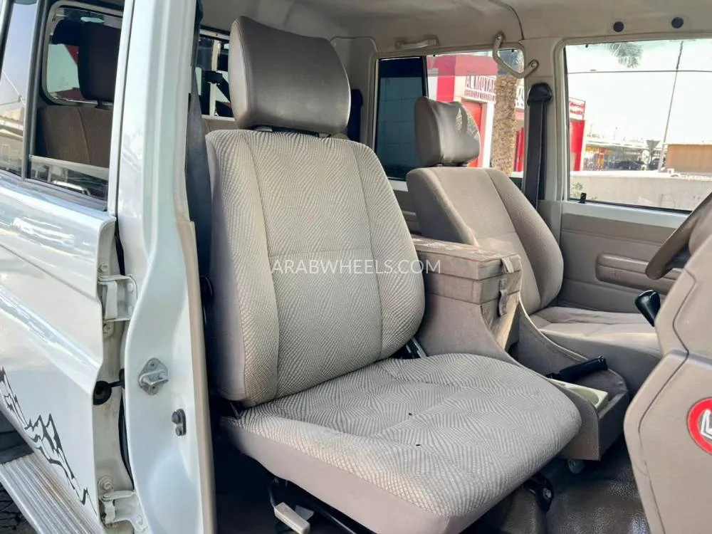 Toyota Land Cruiser 70 Series 2020 for Sale in Dubai Image-19