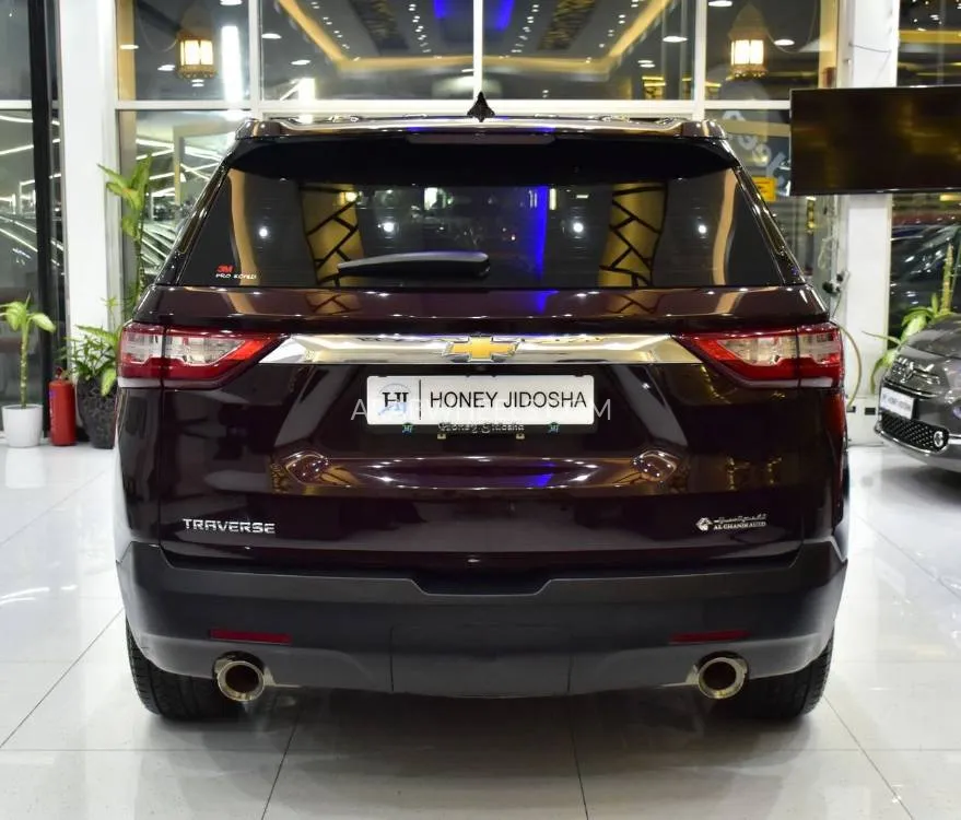 Chevrolet Traverse 2018 for Sale in Dubai Image-5