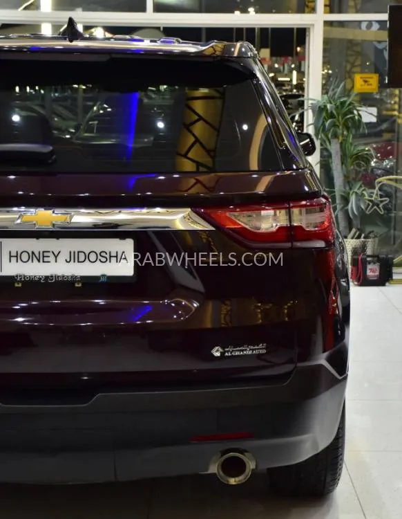 Chevrolet Traverse 2018 for Sale in Dubai Image-9
