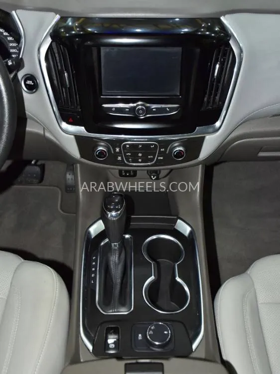 Chevrolet Traverse 2018 for Sale in Dubai Image-15