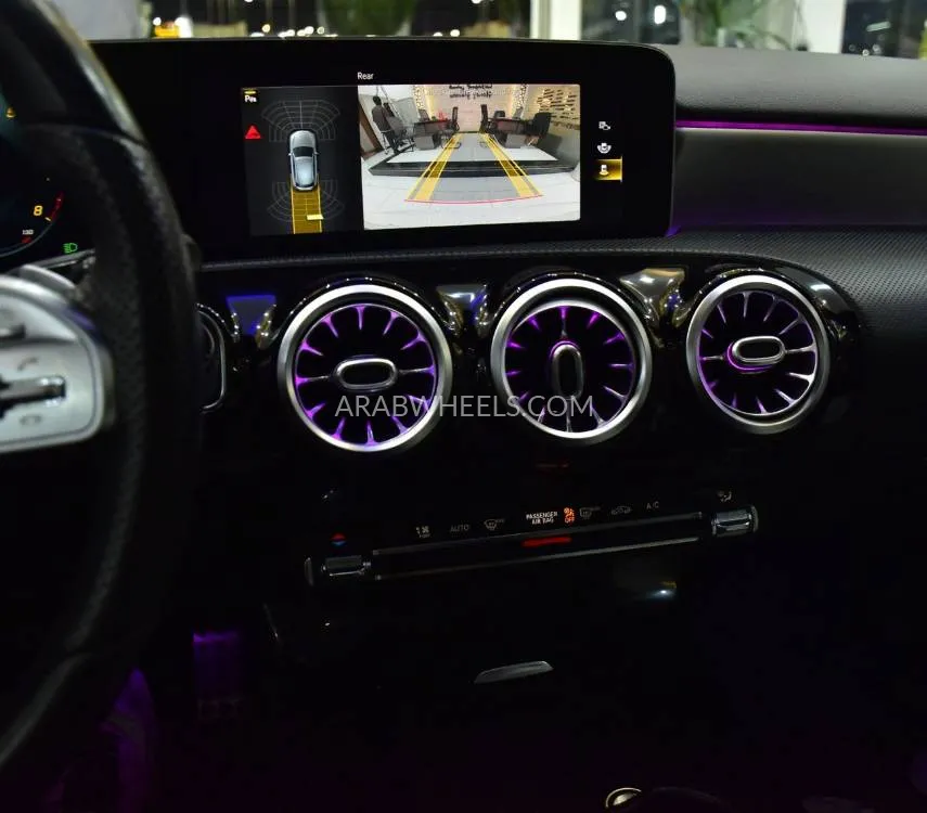 مرسيدس بنز كلاس A 2019 for Sale in دبي Image-15