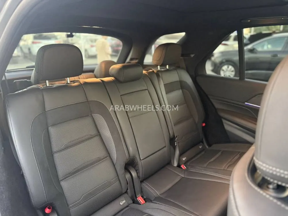 Mercedes Benz GLE Class 2020 for Sale in Dubai Image-10