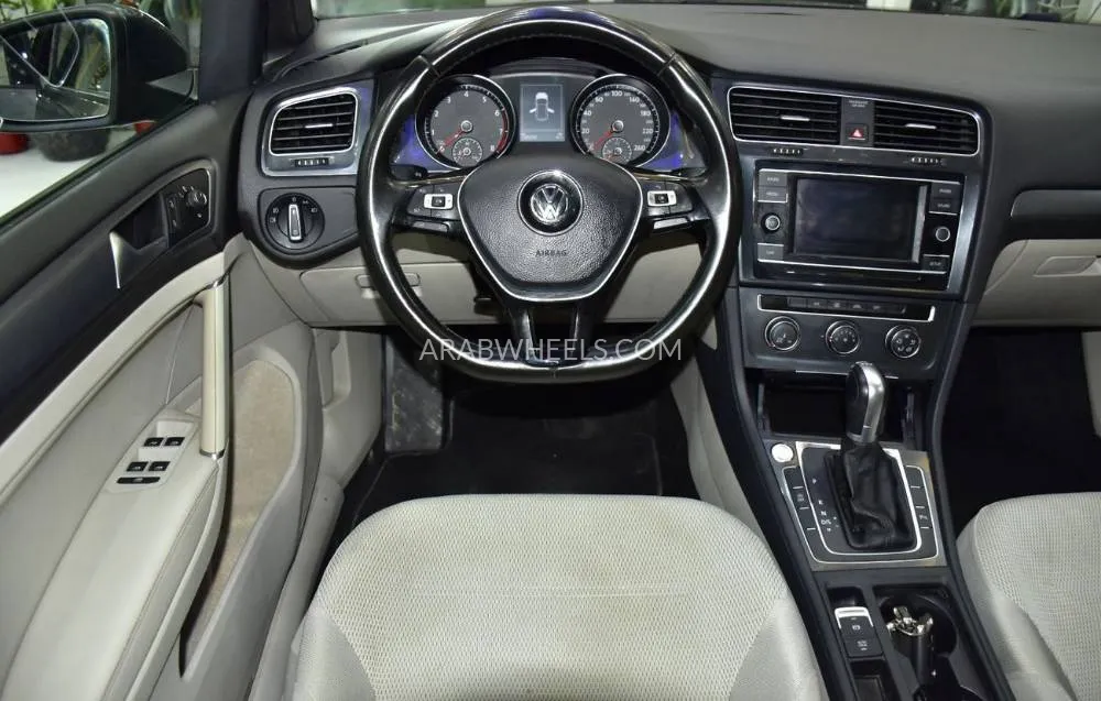 Volkswagen Golf 2018 for Sale in Dubai Image-12