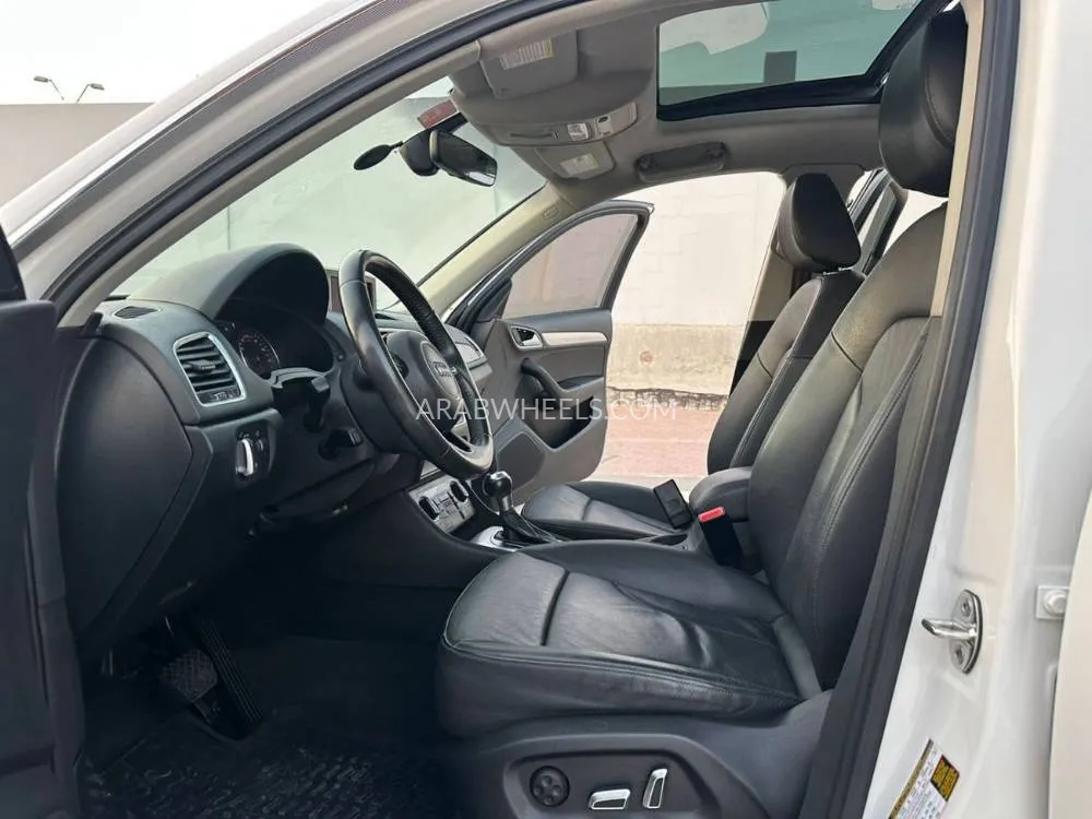 Audi Q3 2018 for Sale in Sharjah Image-9