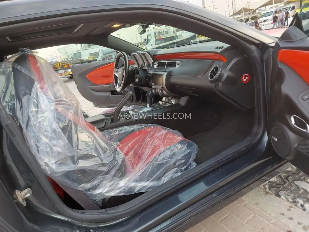 Chevrolet Camaro 2014 for Sale in Sharjah Image-11