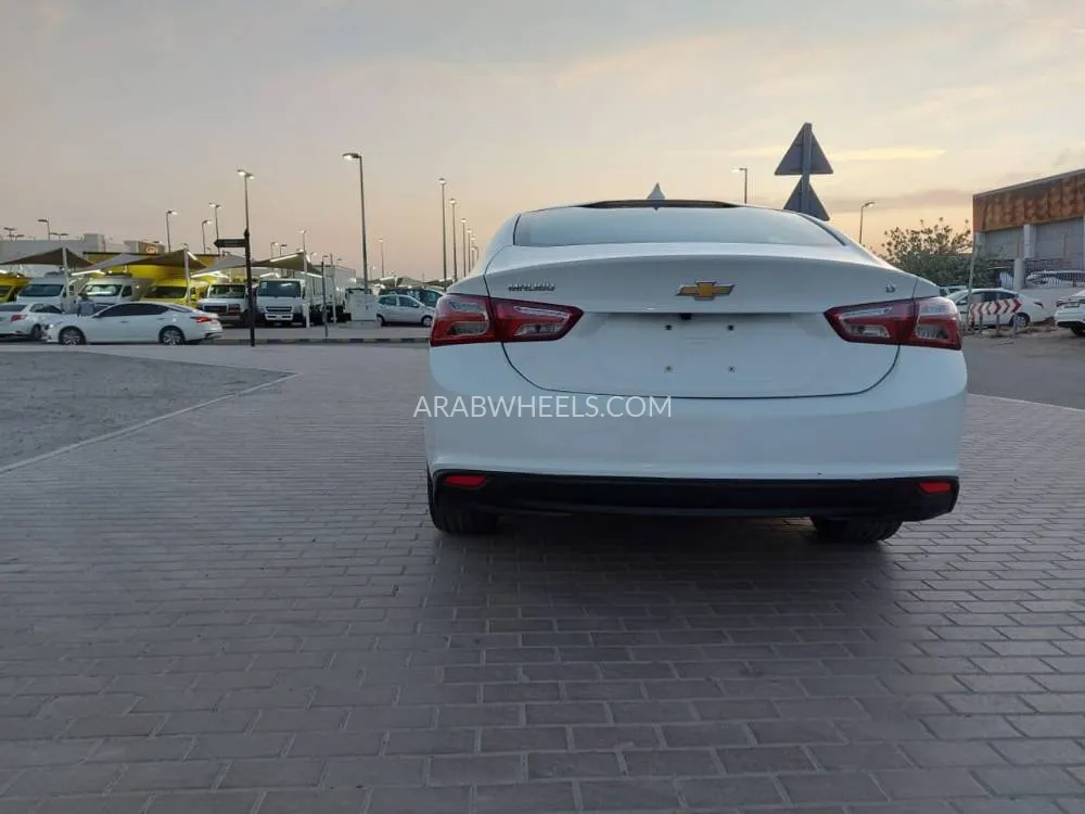 شيفروليه ماليبو 2020 for Sale in الشارقة Image-2