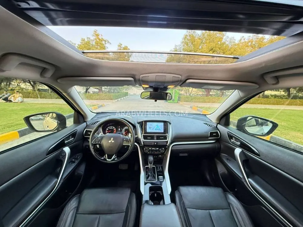 ميتسوبيشي إكليبس كروس 2019 for Sale in الشارقة Image-11