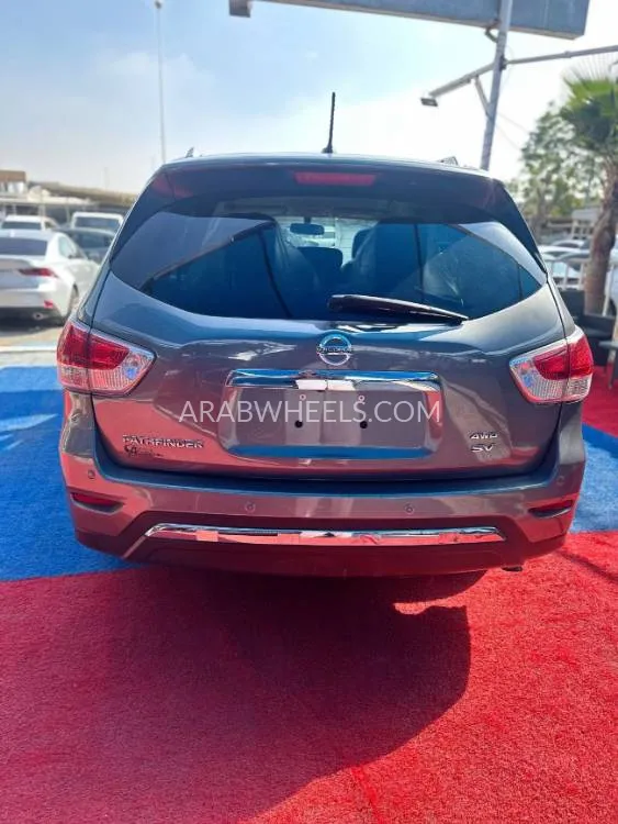 Nissan Pathfinder 2016 for Sale in Ajman Image-8