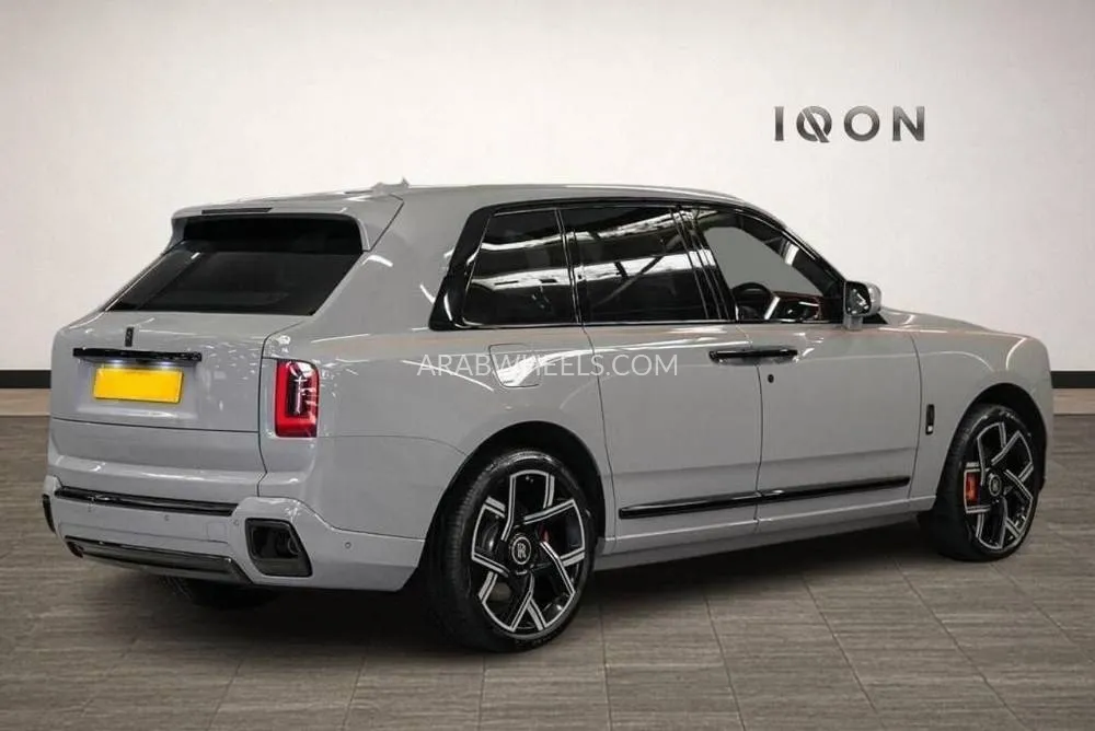 Rolls Royce Cullinan 2025 for Sale in Dubai Image-3