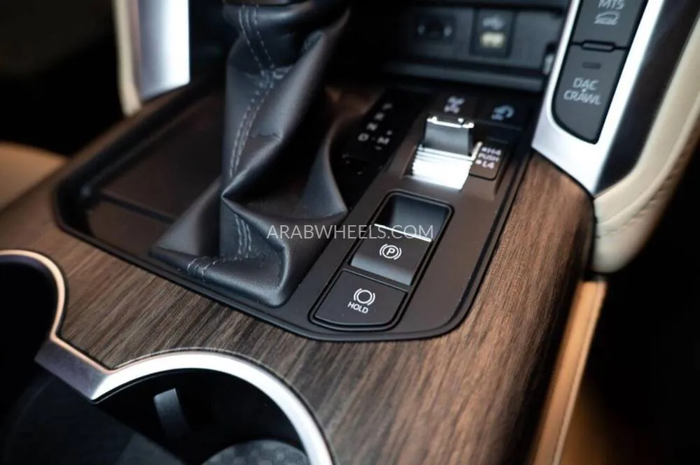 Toyota Land Cruiser 2024 for Sale in Dubai Image-14