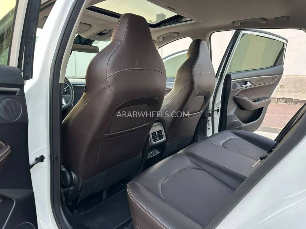 JAC J7 2023 for Sale in Sharjah Image-13