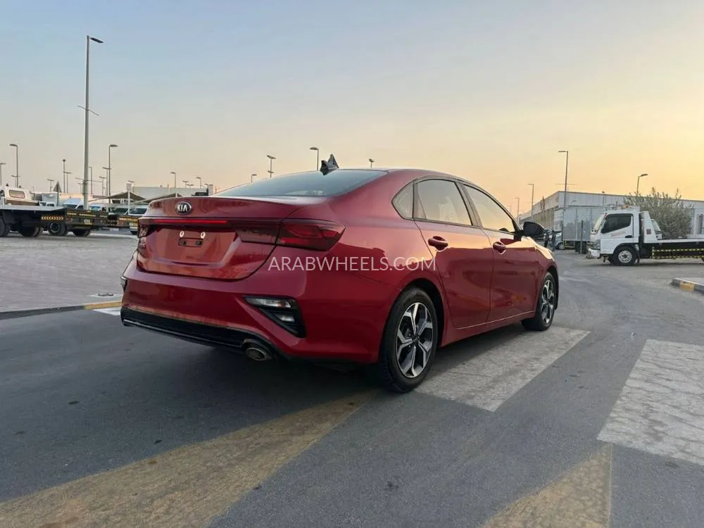 Kia Forte 2019 for Sale in Sharjah Image-6