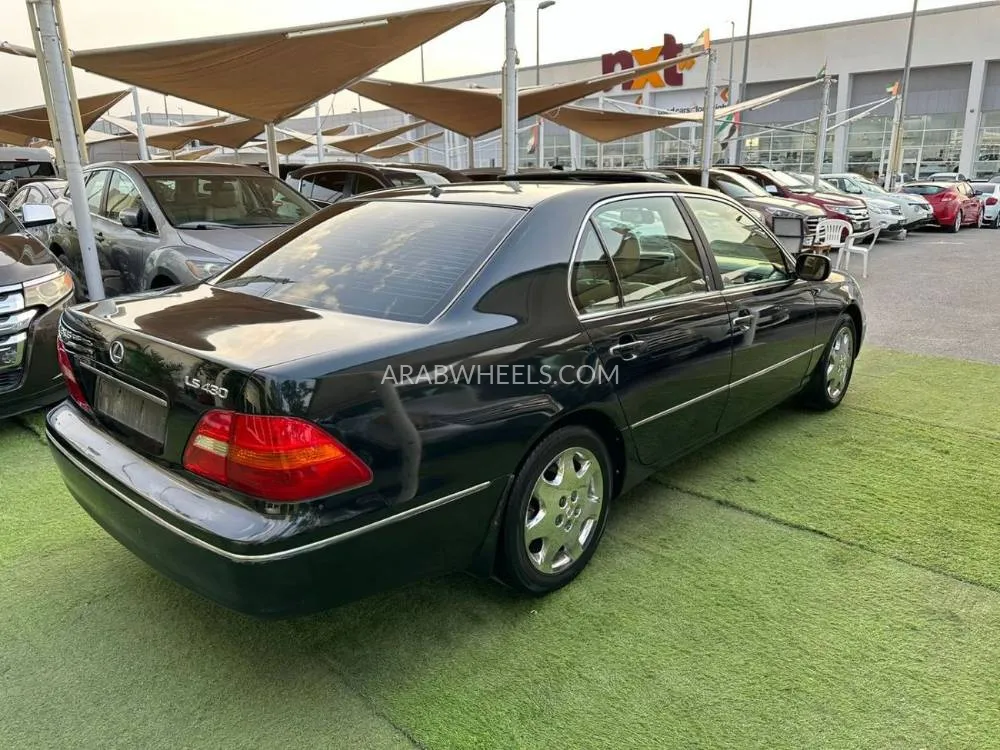 Lexus LS 2002 for Sale in Sharjah Image-4