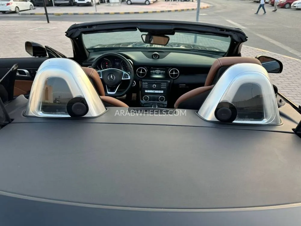 Mercedes Benz SLC Class 2018 for Sale in Sharjah Image-11
