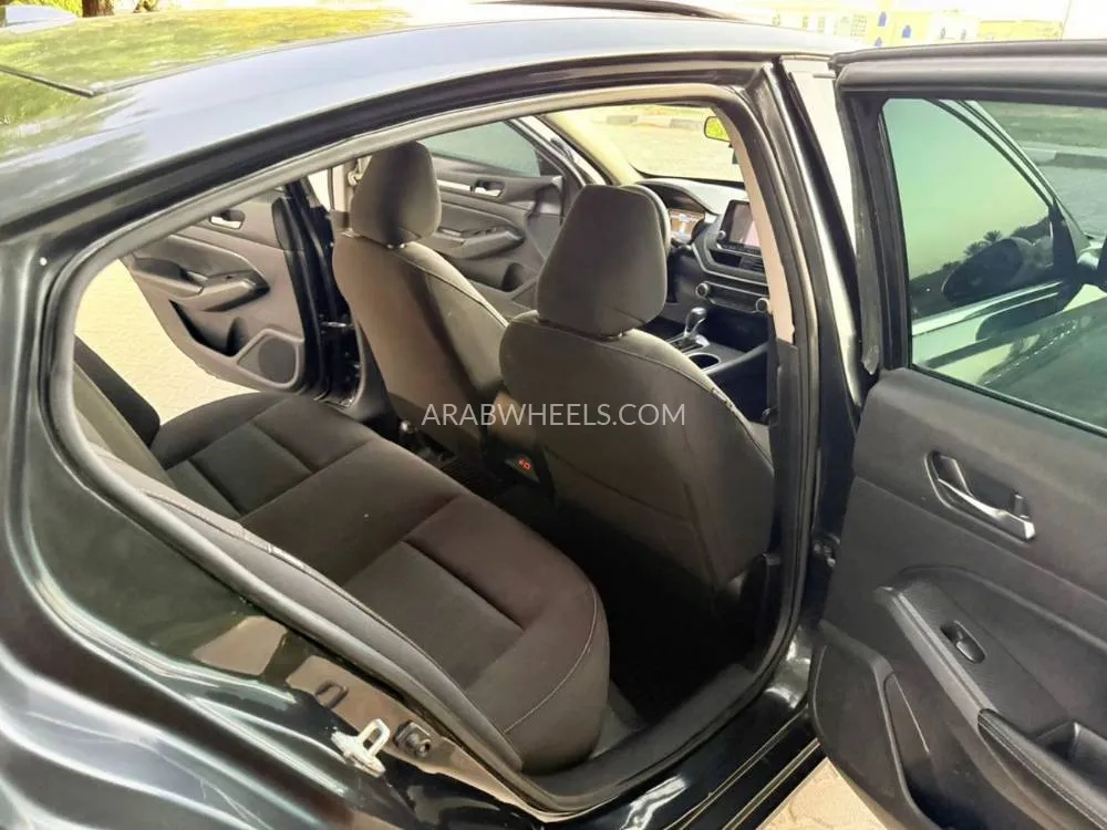 Nissan Altima 2022 for Sale in Sharjah Image-7