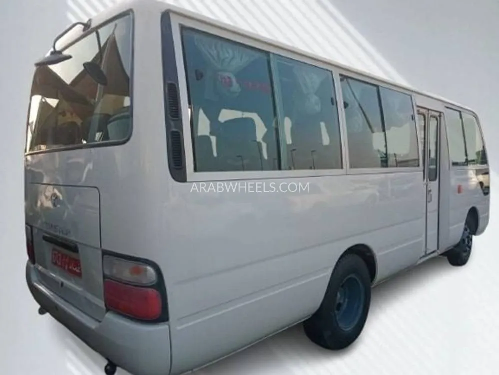 Toyota Coaster 2011 for Sale in Ajman Image-7