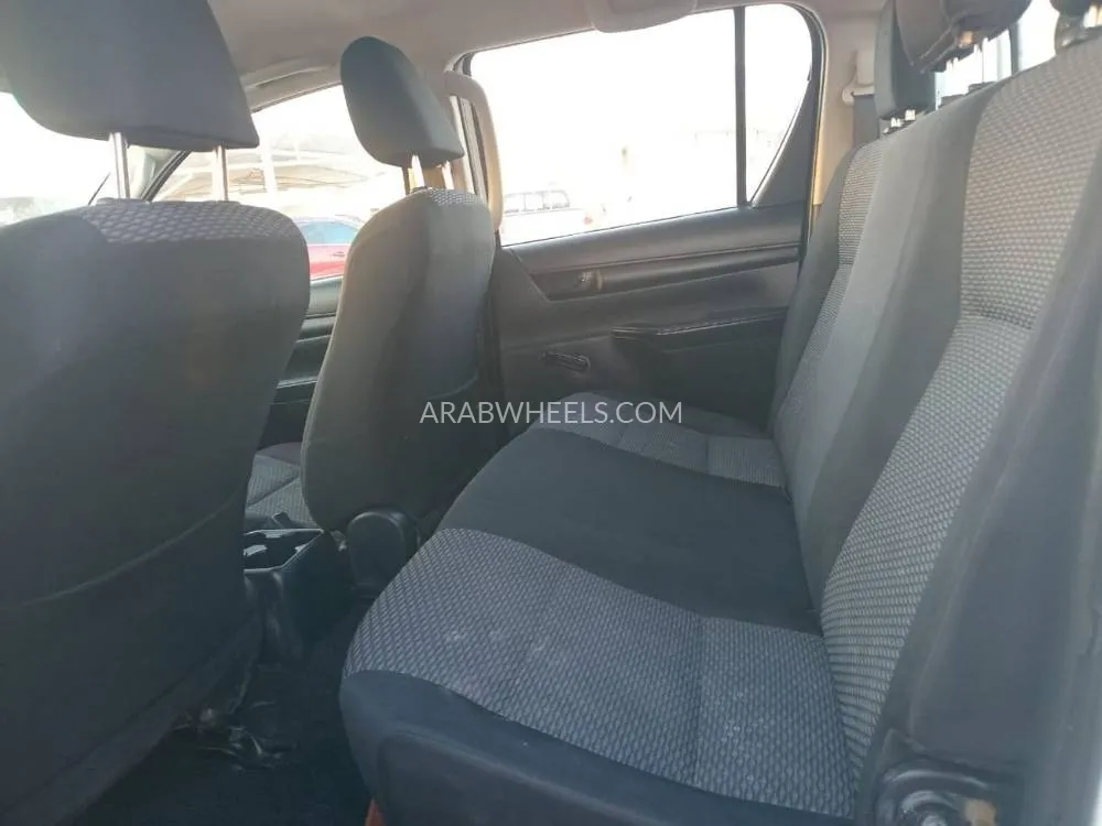 تويوتا هايلوكس 2020 for Sale in عجمان Image-8