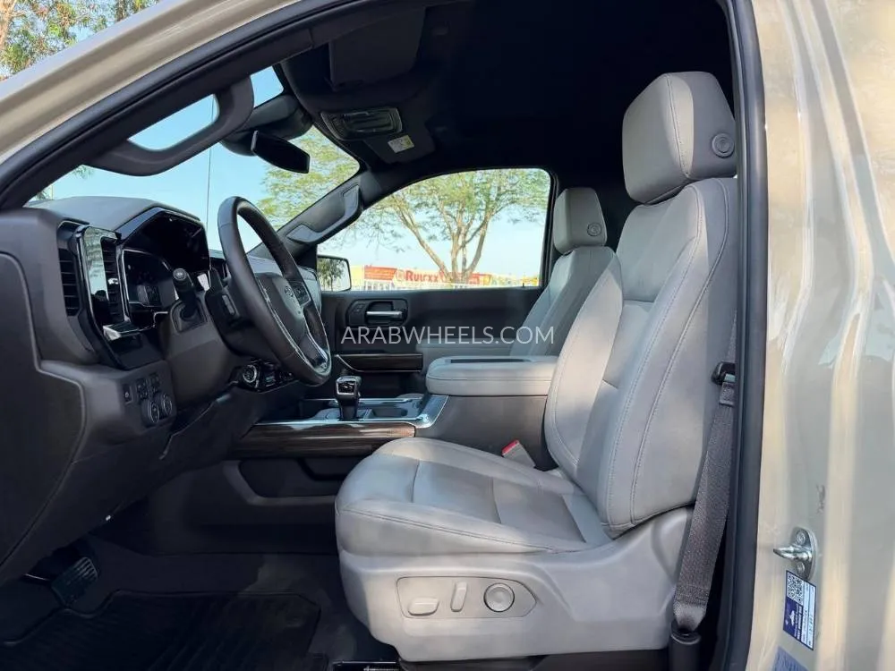 شيفروليه سيلفرادو 2022 for Sale in دبي Image-7