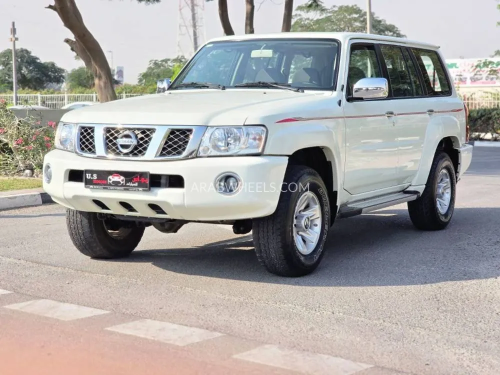 Nissan Patrol 2022 for Sale in Dubai Image-2