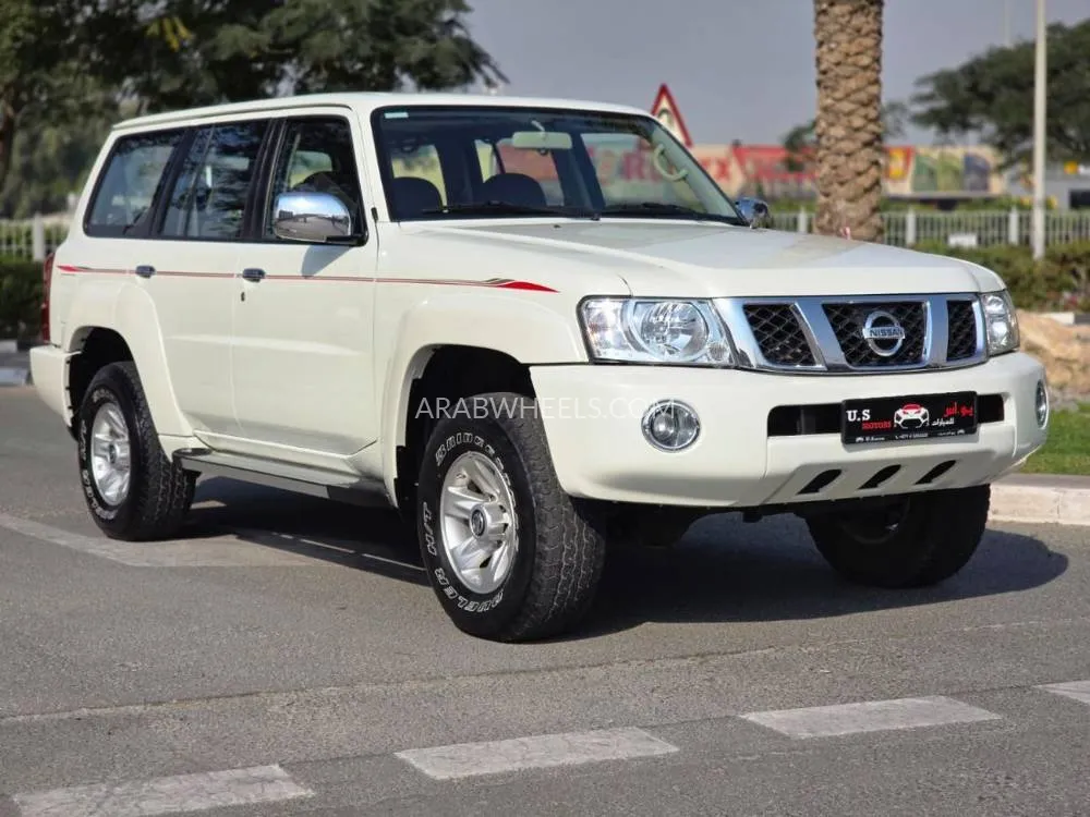 Nissan Patrol 2022 for Sale in Dubai Image-3