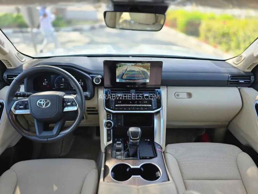 Toyota Land Cruiser 2025 for Sale in Dubai Image-4
