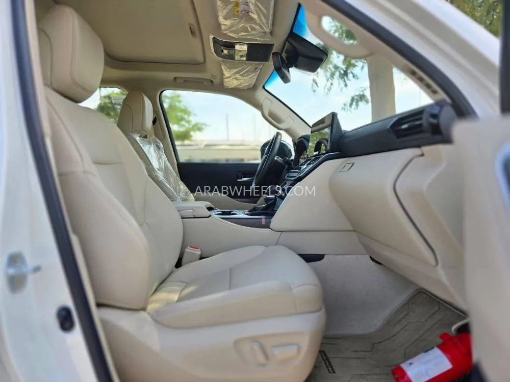 Toyota Land Cruiser 2025 for Sale in Dubai Image-10