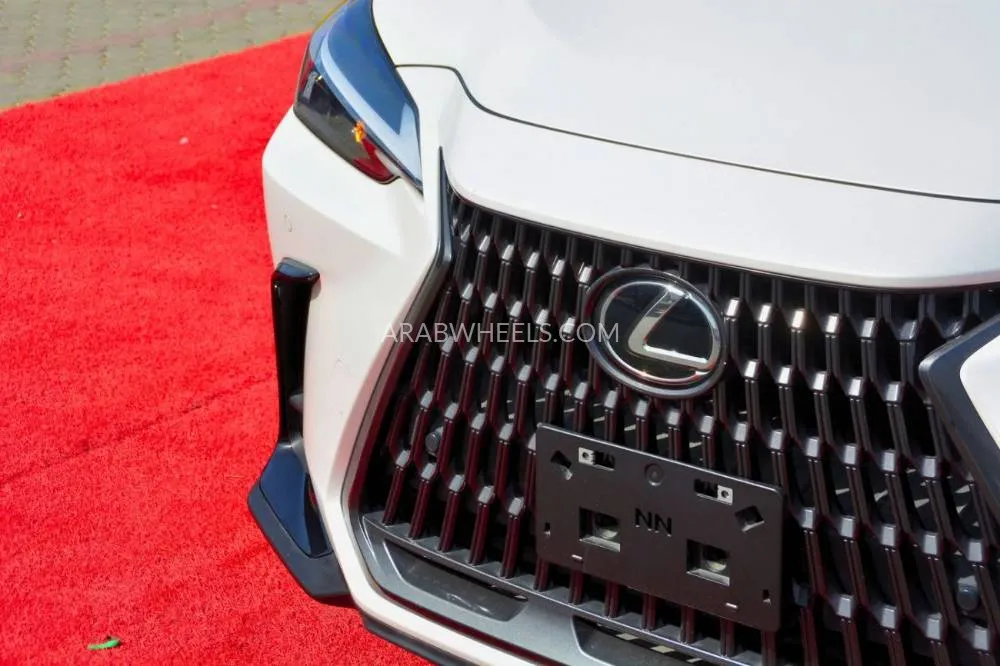 لكزس NX 2024 for Sale in الشارقة Image-22