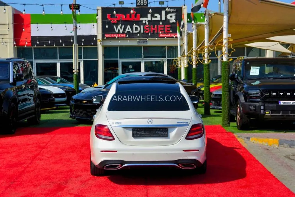 Mercedes Benz E Class 2017 for Sale in Sharjah Image-7