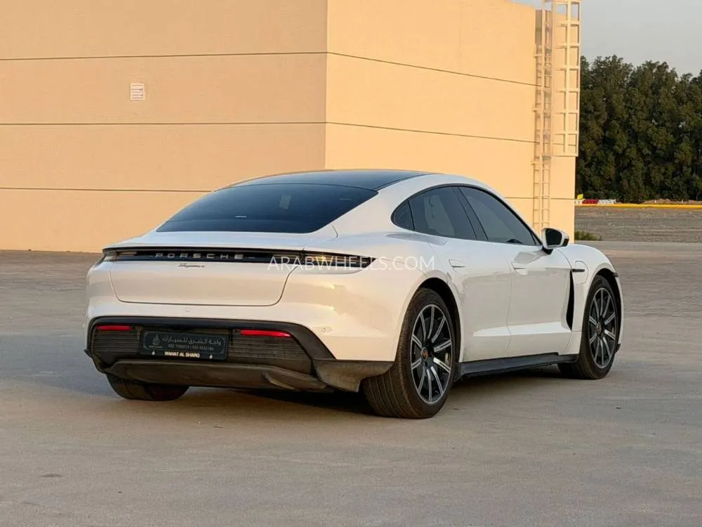 Porsche Taycan 2022 for Sale in Sharjah Image-6