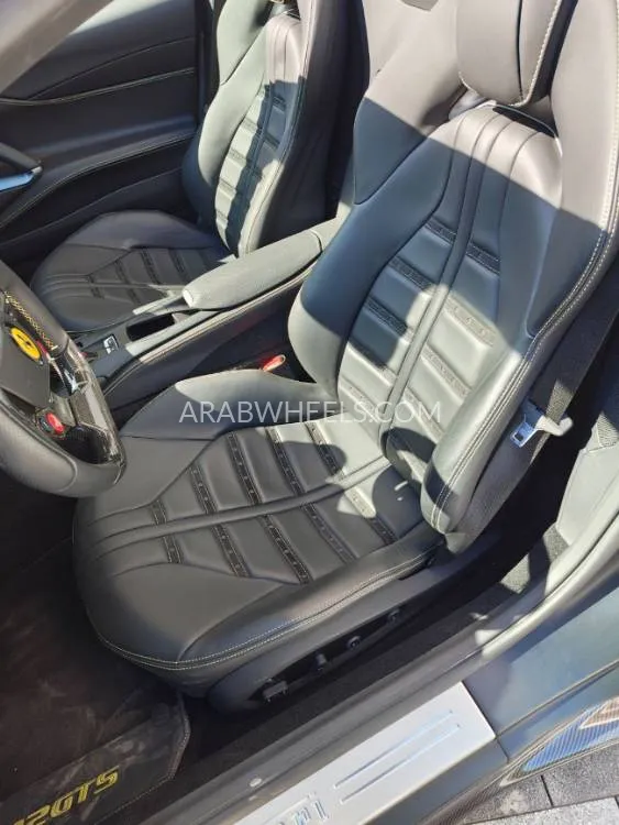 Ferrari 812 GTS 2023 for Sale in Dubai Image-8