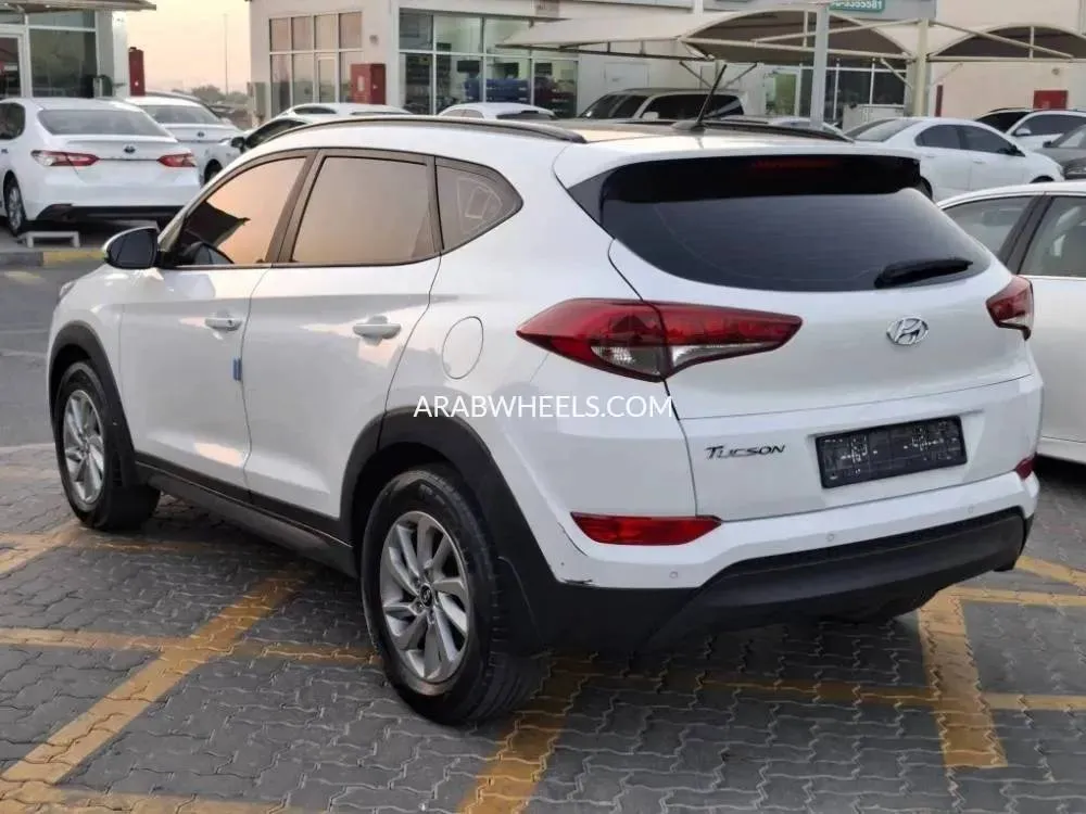 Hyundai Tucson 2017 for Sale in Sharjah Image-7