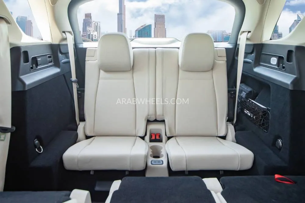 Mercedes Benz GLE Class 2024 for Sale in Dubai Image-18